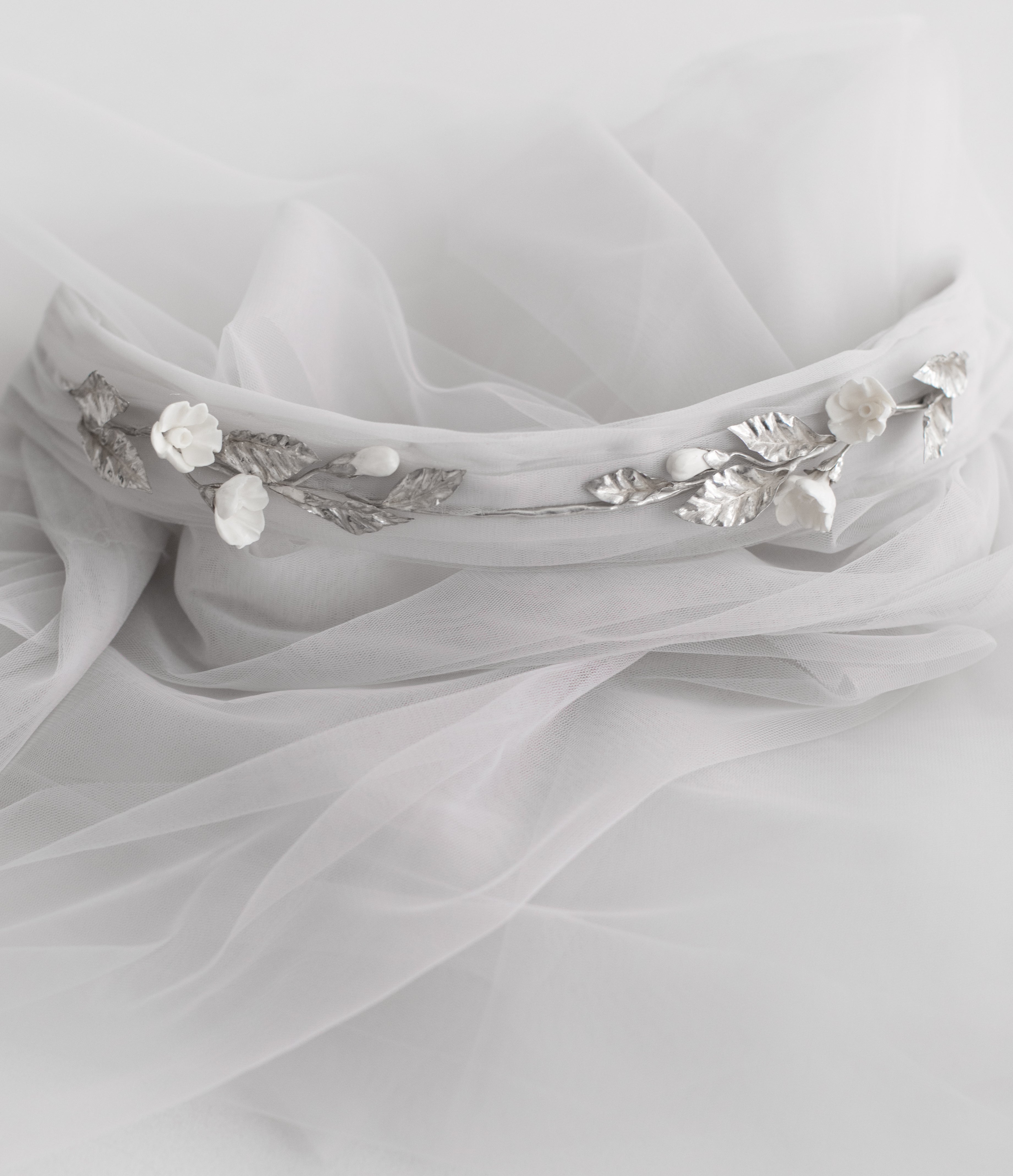 Wedding silver belt decorated with rose flowers