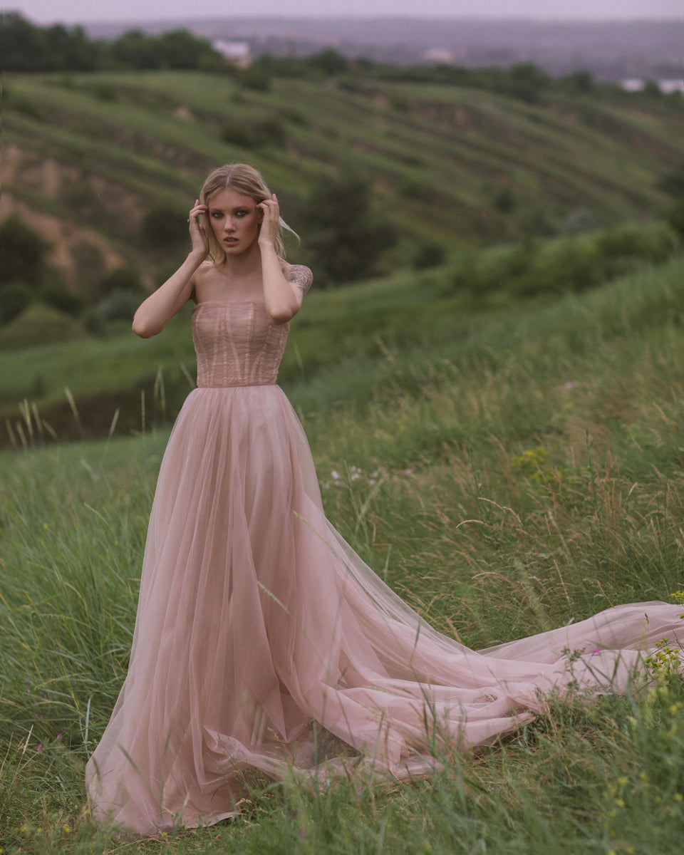 orset bodice wedding gown 2 US / Pale Blush orset bodice wedding gown 2 US / Pale Blush