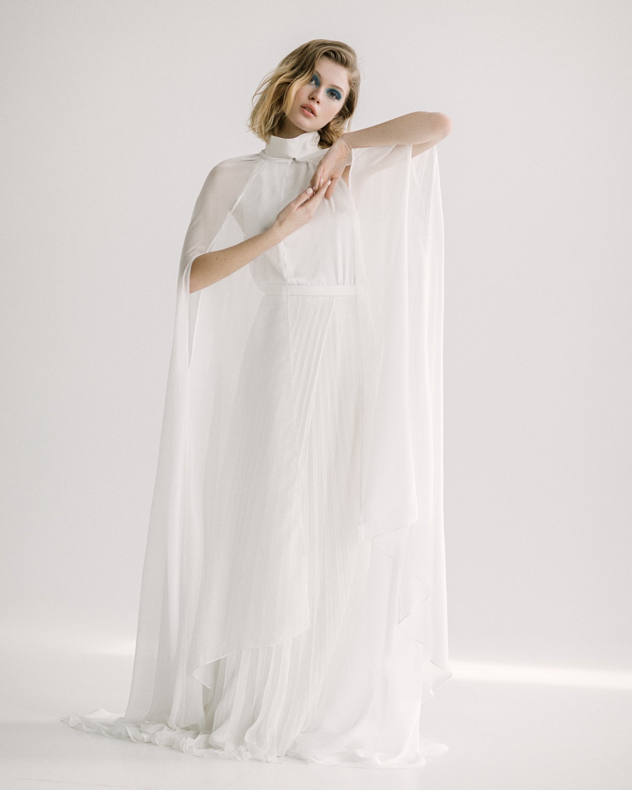 Wedding cape made of transparent chiffon photo 9