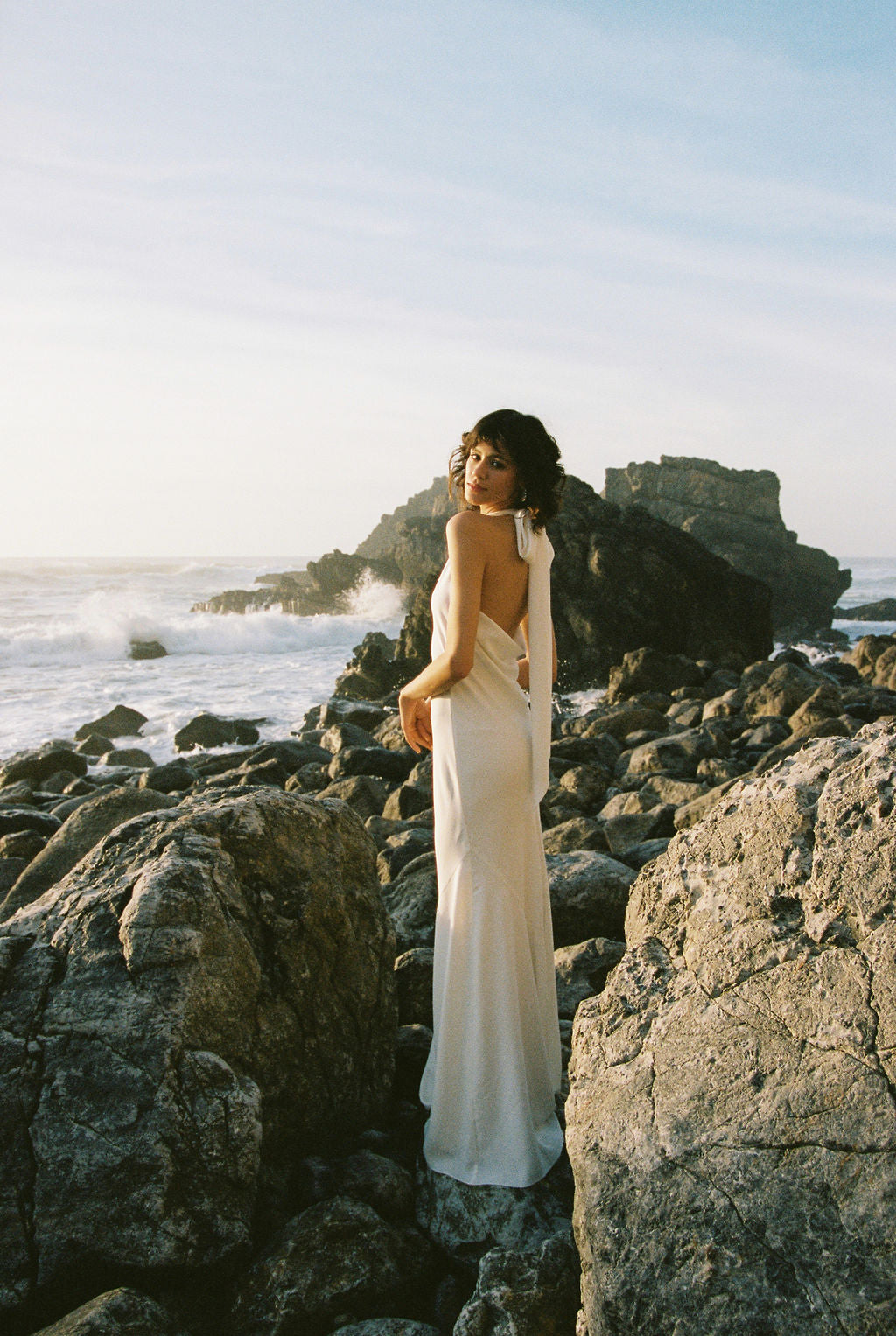 Open-back bridal gown photo 5