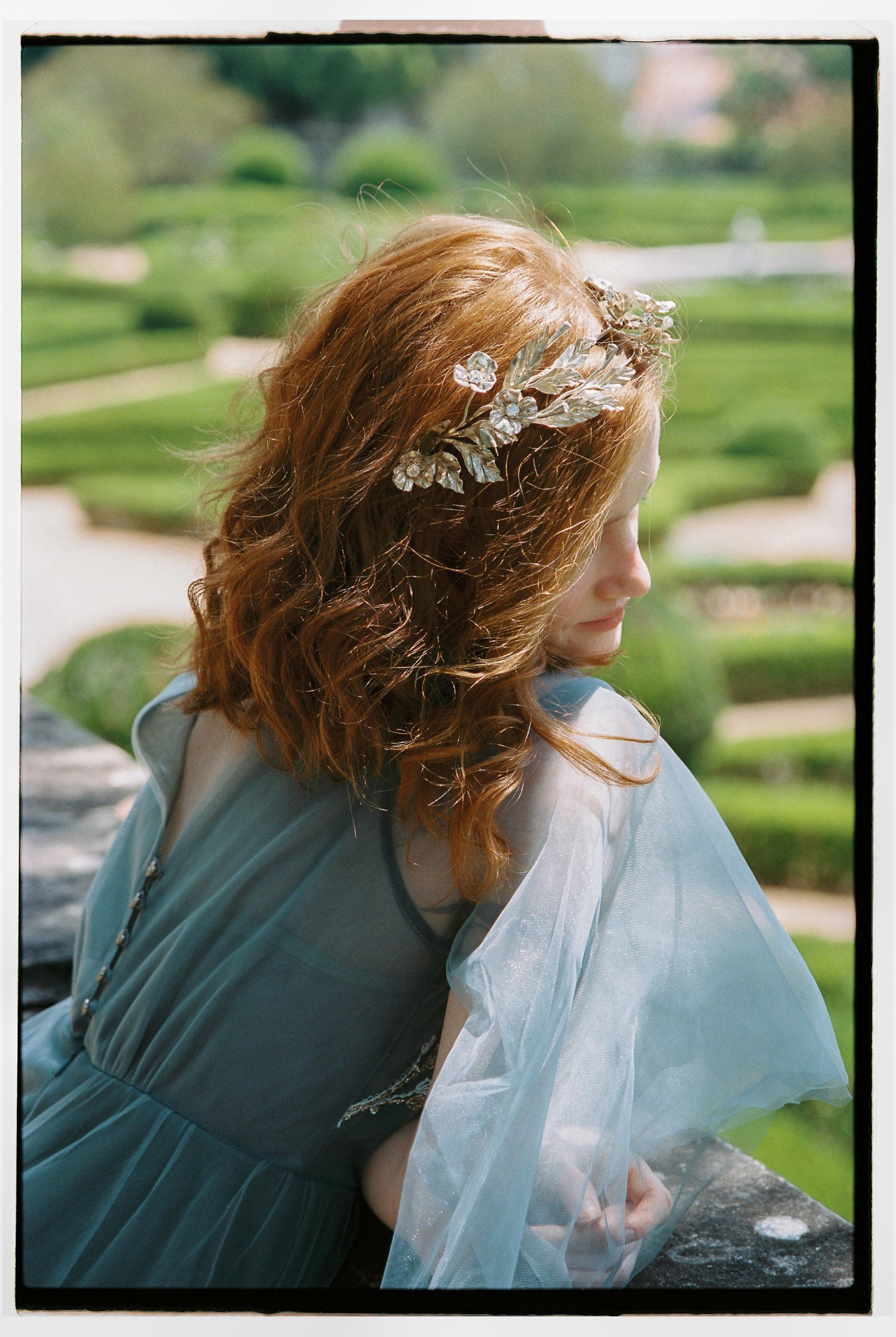 Silver floral bridal tiara with crystals photo 10