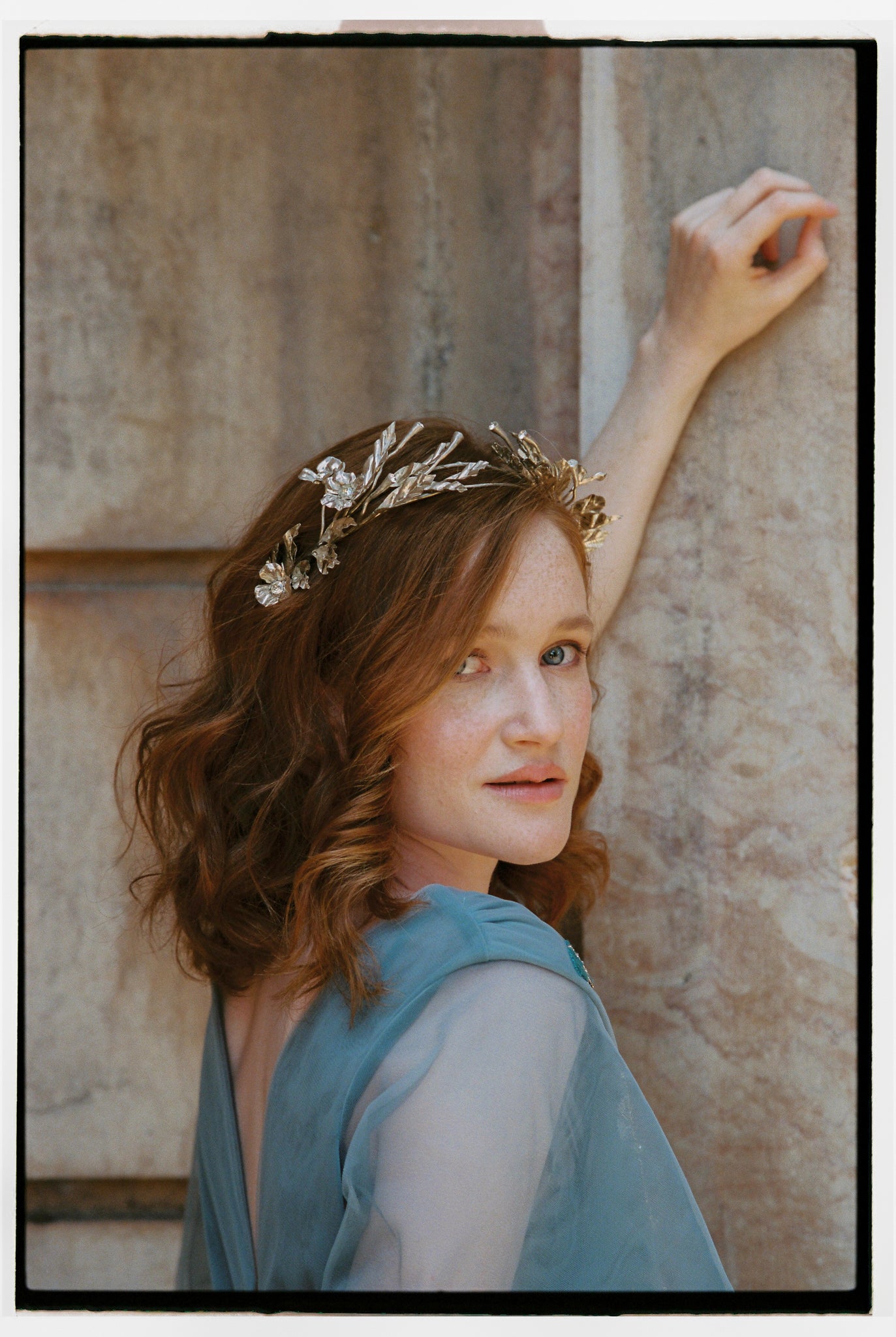 Silver floral bridal tiara with crystals photo 8