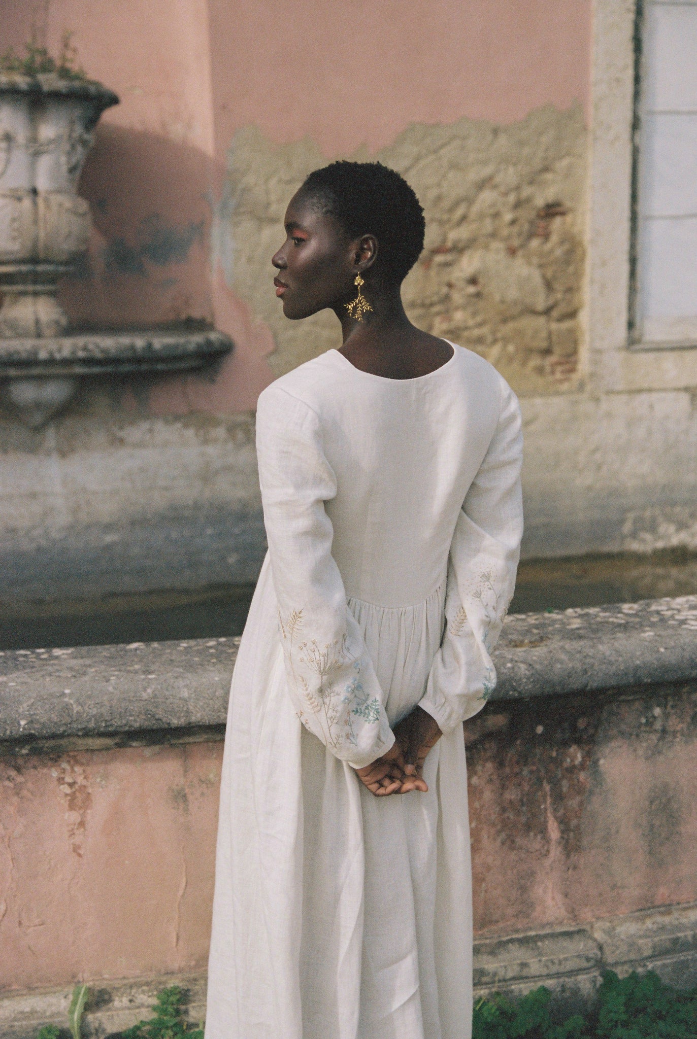 Linen bridal gown – Sumarokova Atelier Linen bridal gown – Sumarokova Atelier