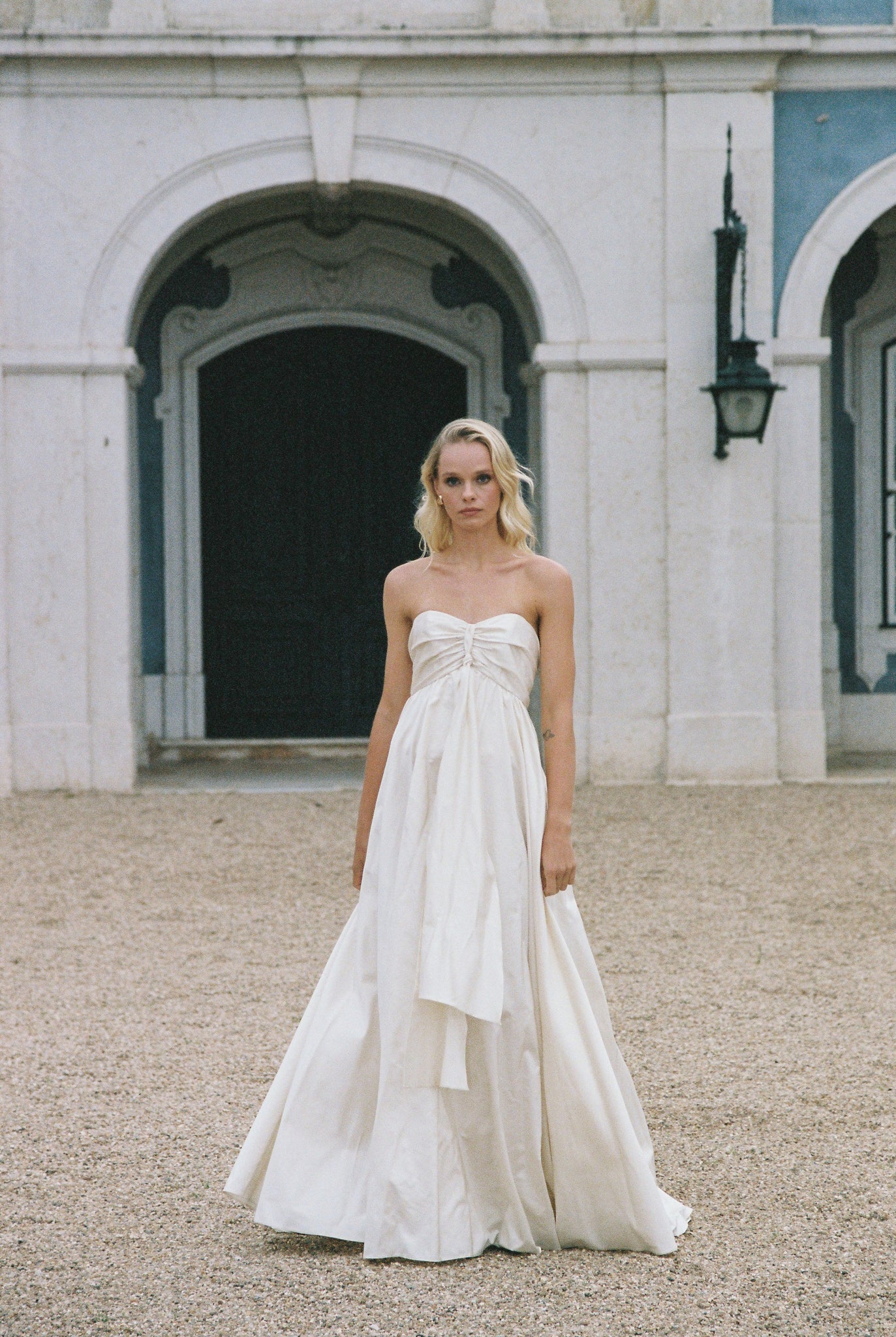 Corset ball gown wedding dress 6 US / Ivory Corset ball gown wedding dress 6 US / Ivory