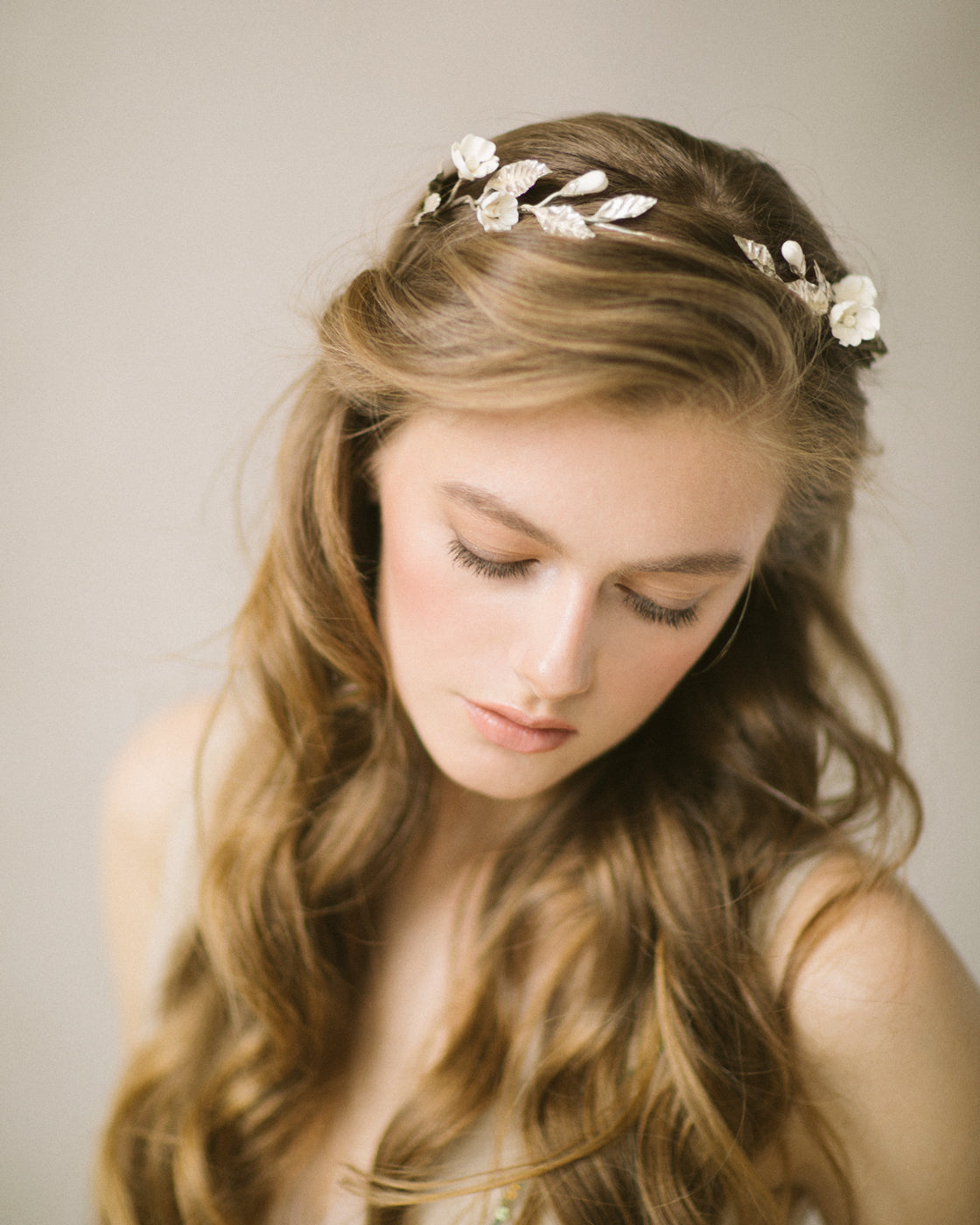 Delicate leaf flower crown photo 1