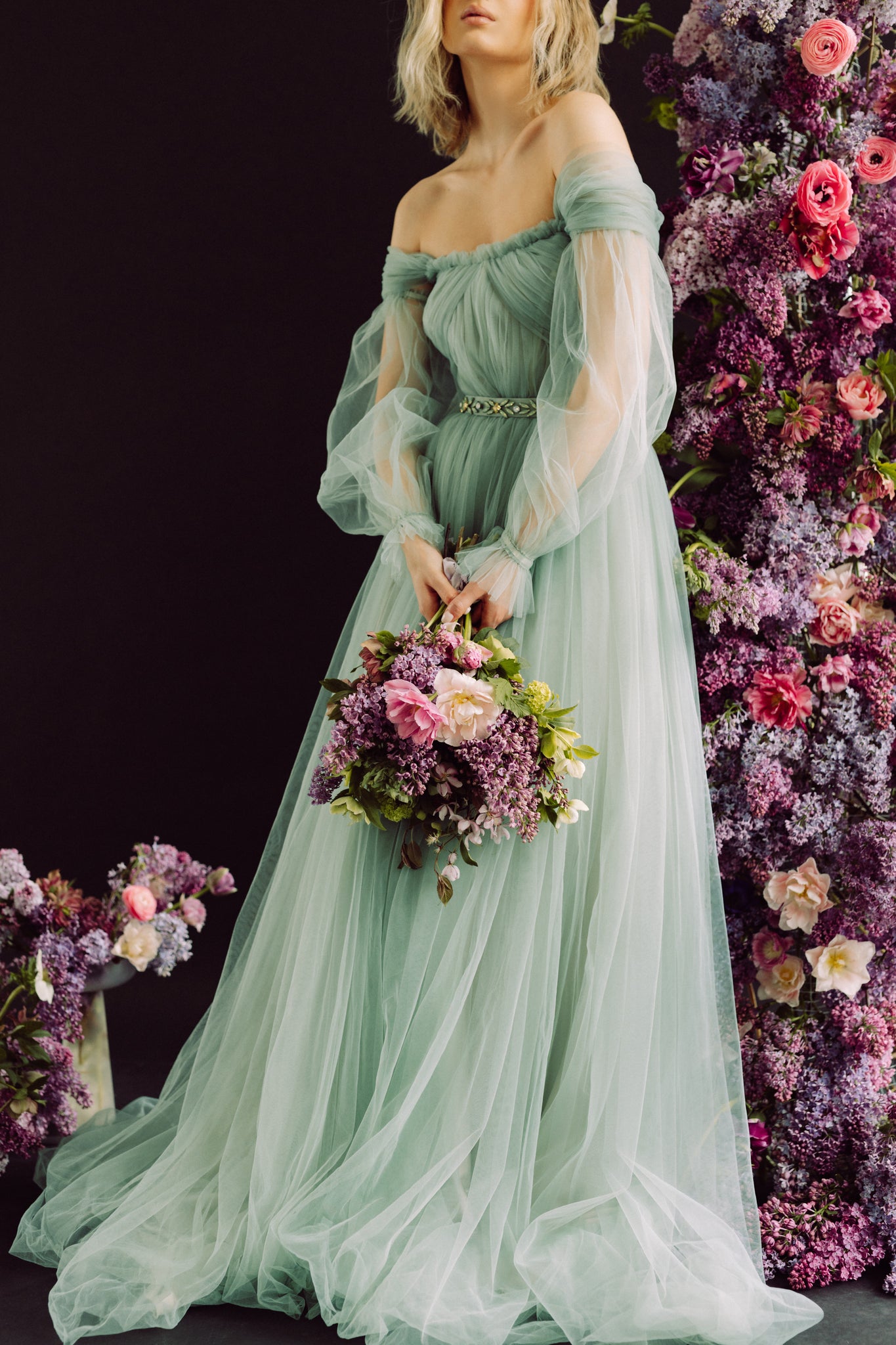 Off the shoulder puff sleeve wedding dress 6 US / Sage Green Off the shoulder puff sleeve wedding dress 6 US / Sage Green
