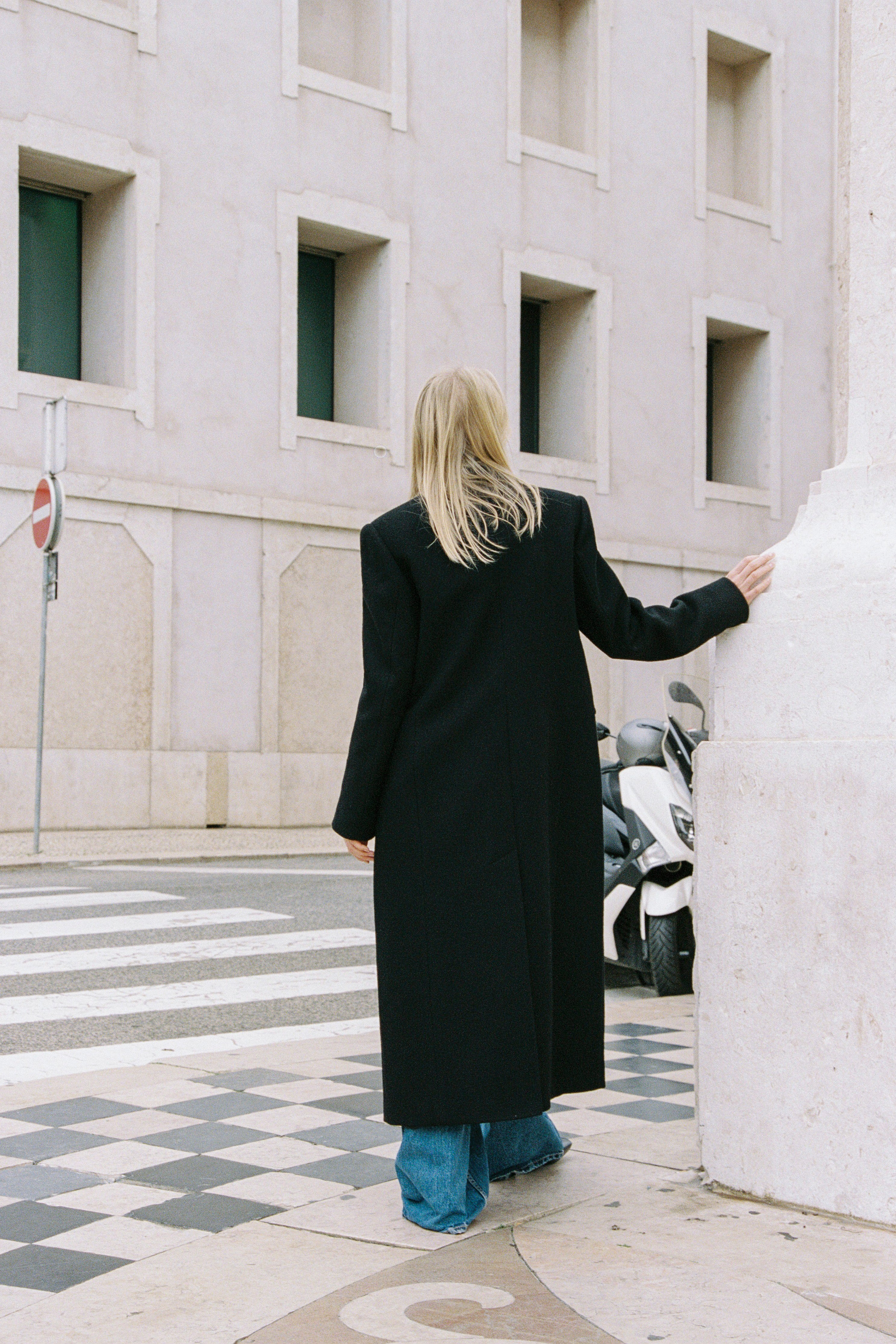 Oversized black wool coat – Sumarokova Atelier