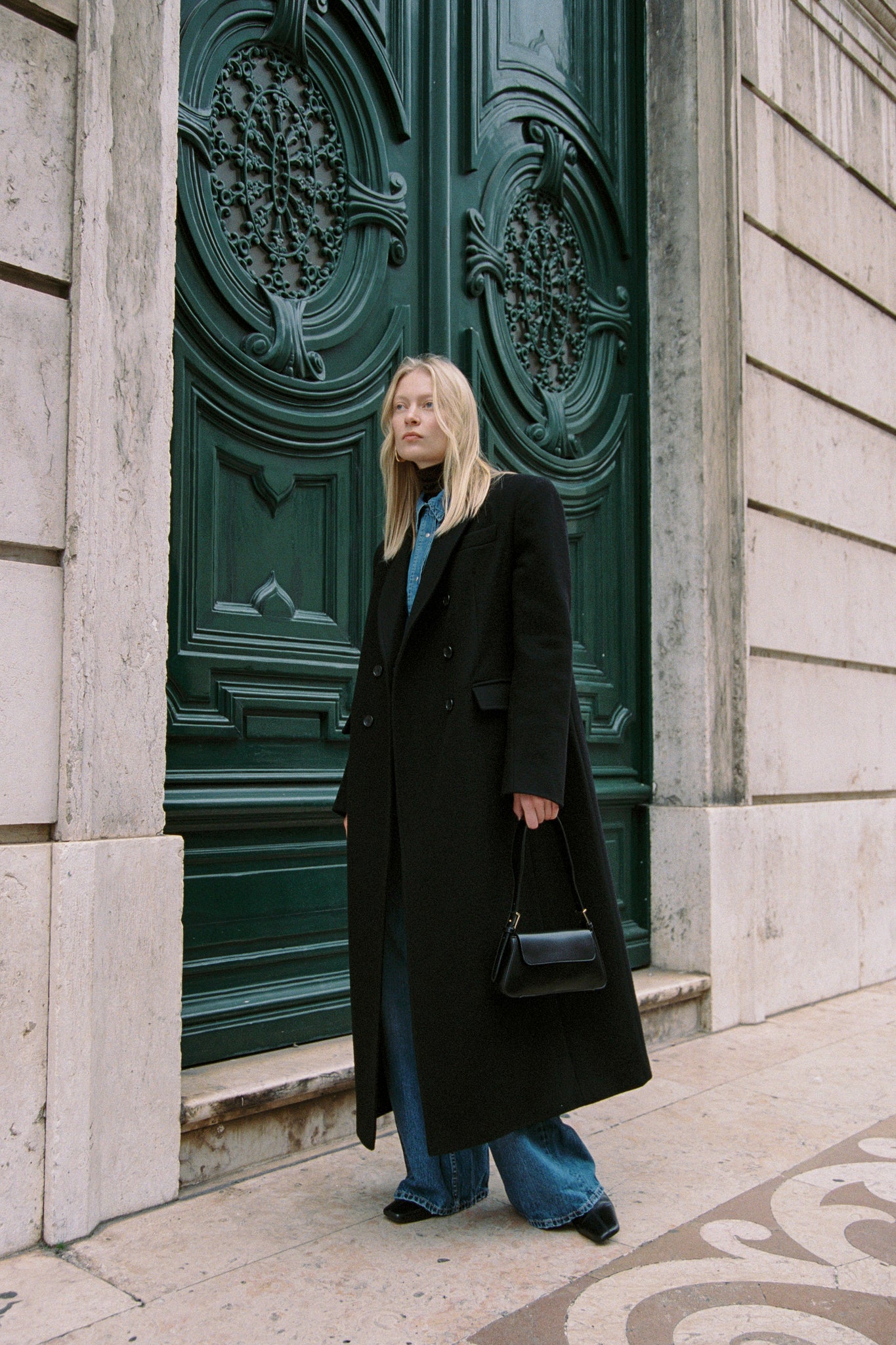 Oversized black wool coat photo 2