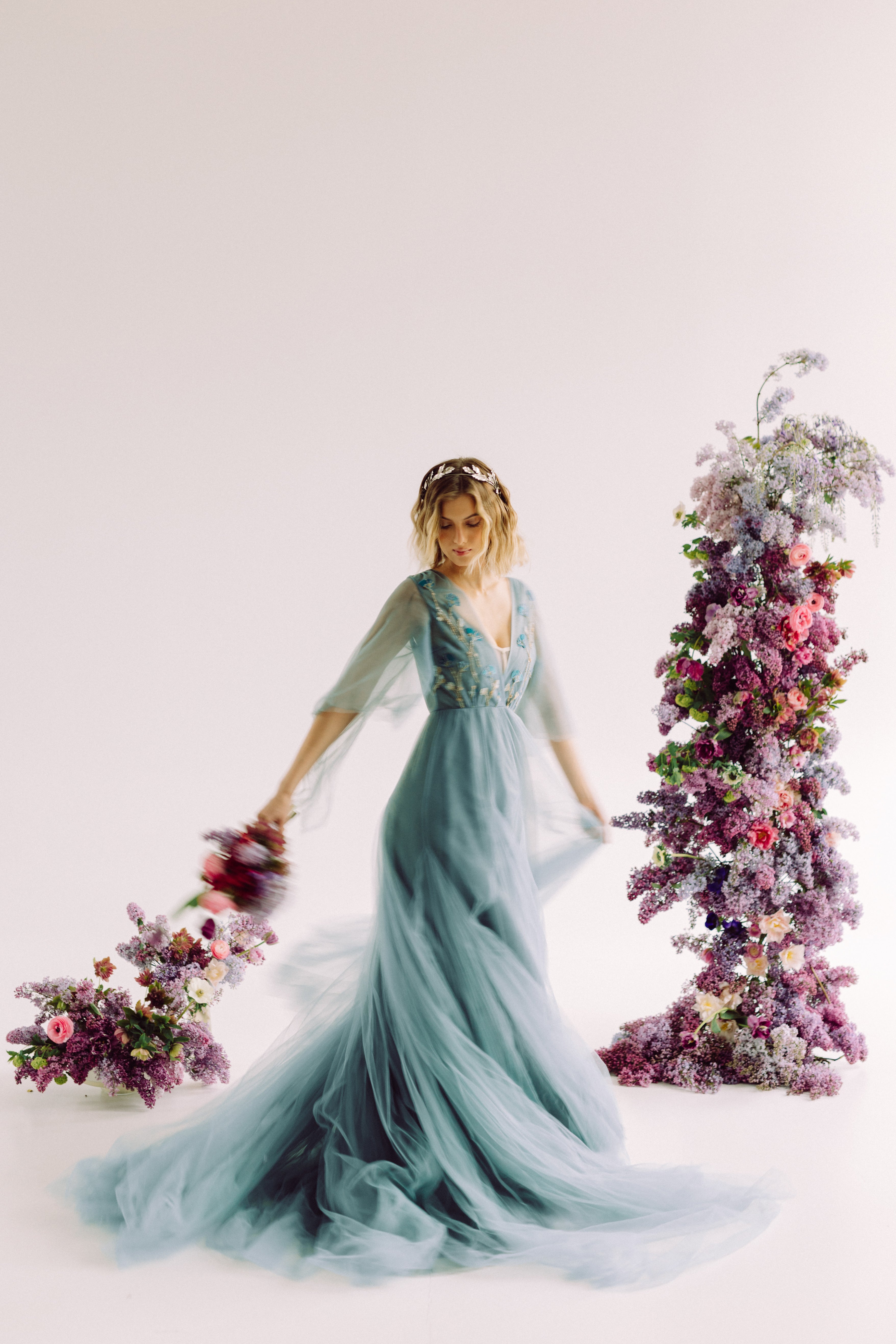 Wedding dress with floral embroidery 10 US / Pale Blue/Ash Blue