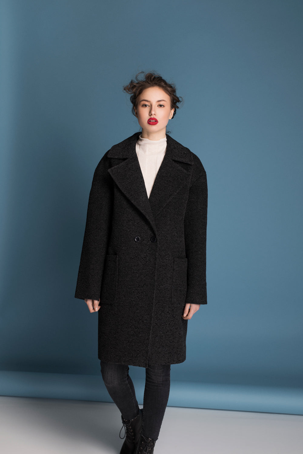 Black wool cocoon coat photo 6