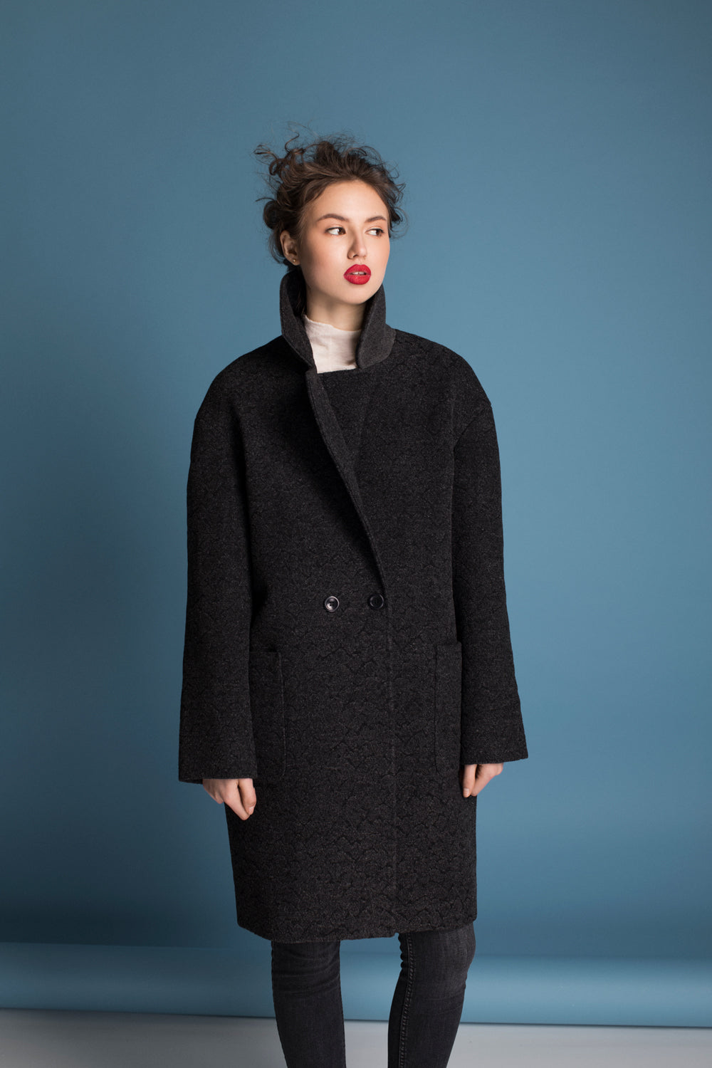 Black wool cocoon coat photo 9