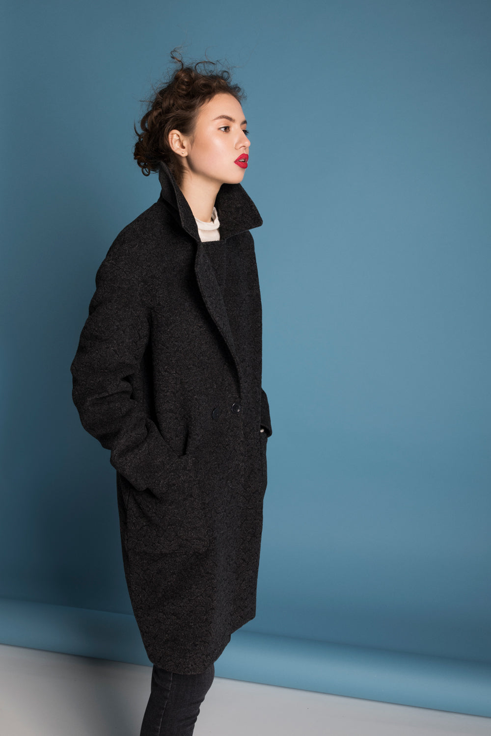 Black wool cocoon coat photo 10