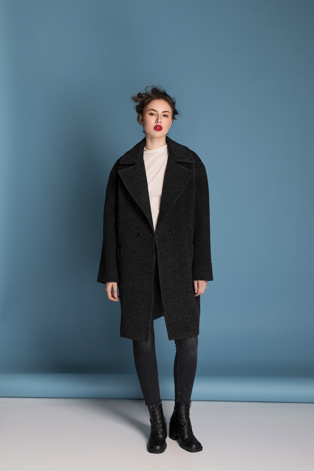 Black wool cocoon coat photo 11