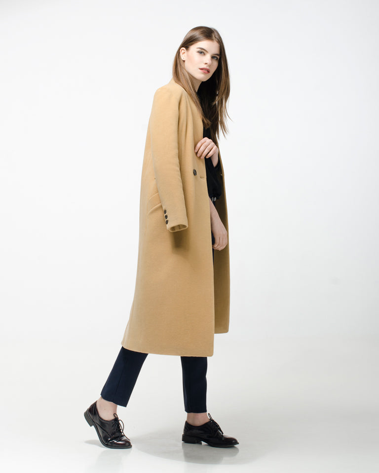 Collarless camel wool coat photo 6