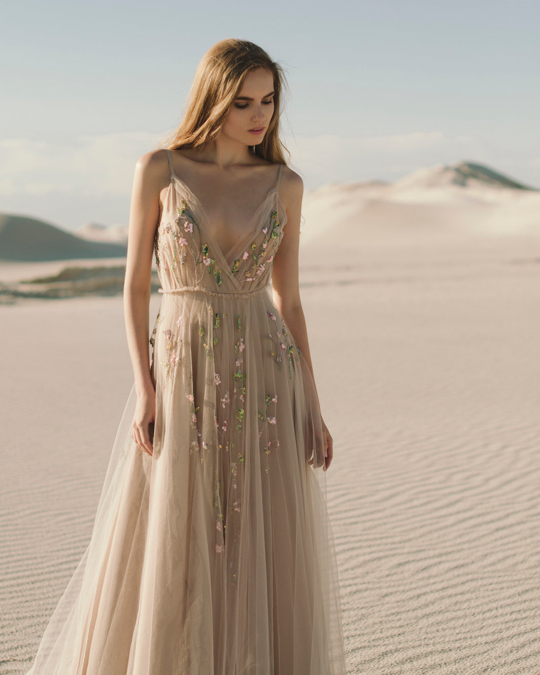 knee length dresses for ladies Beige Wedding Dress 6 US / Seashell