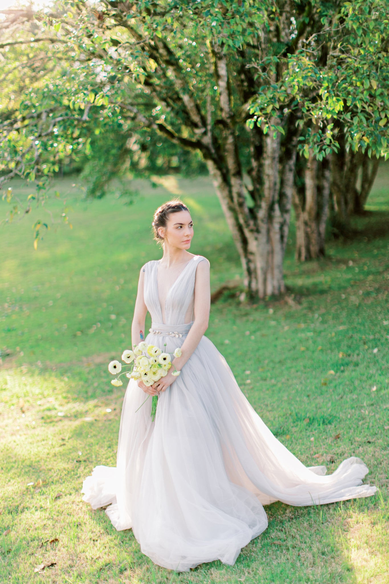 Long full wedding dress with an open back photo 8