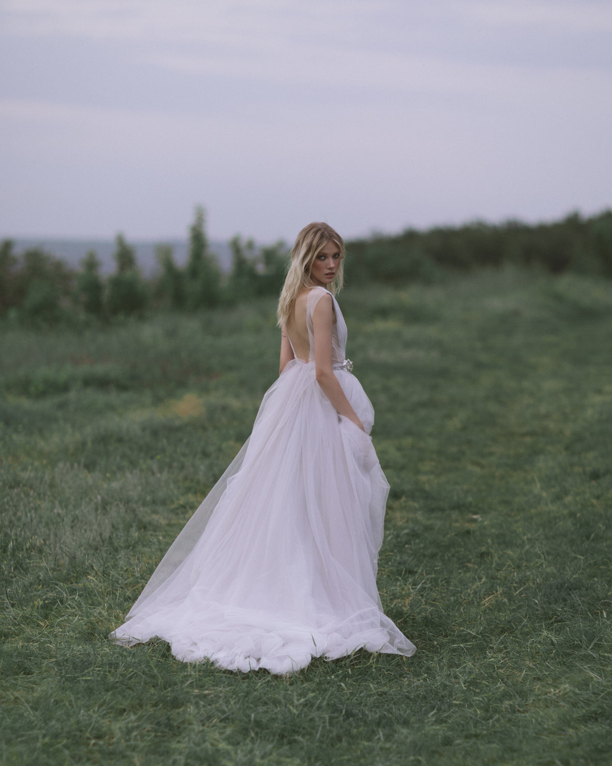 Voluminous tulle bridal skirt photo 12