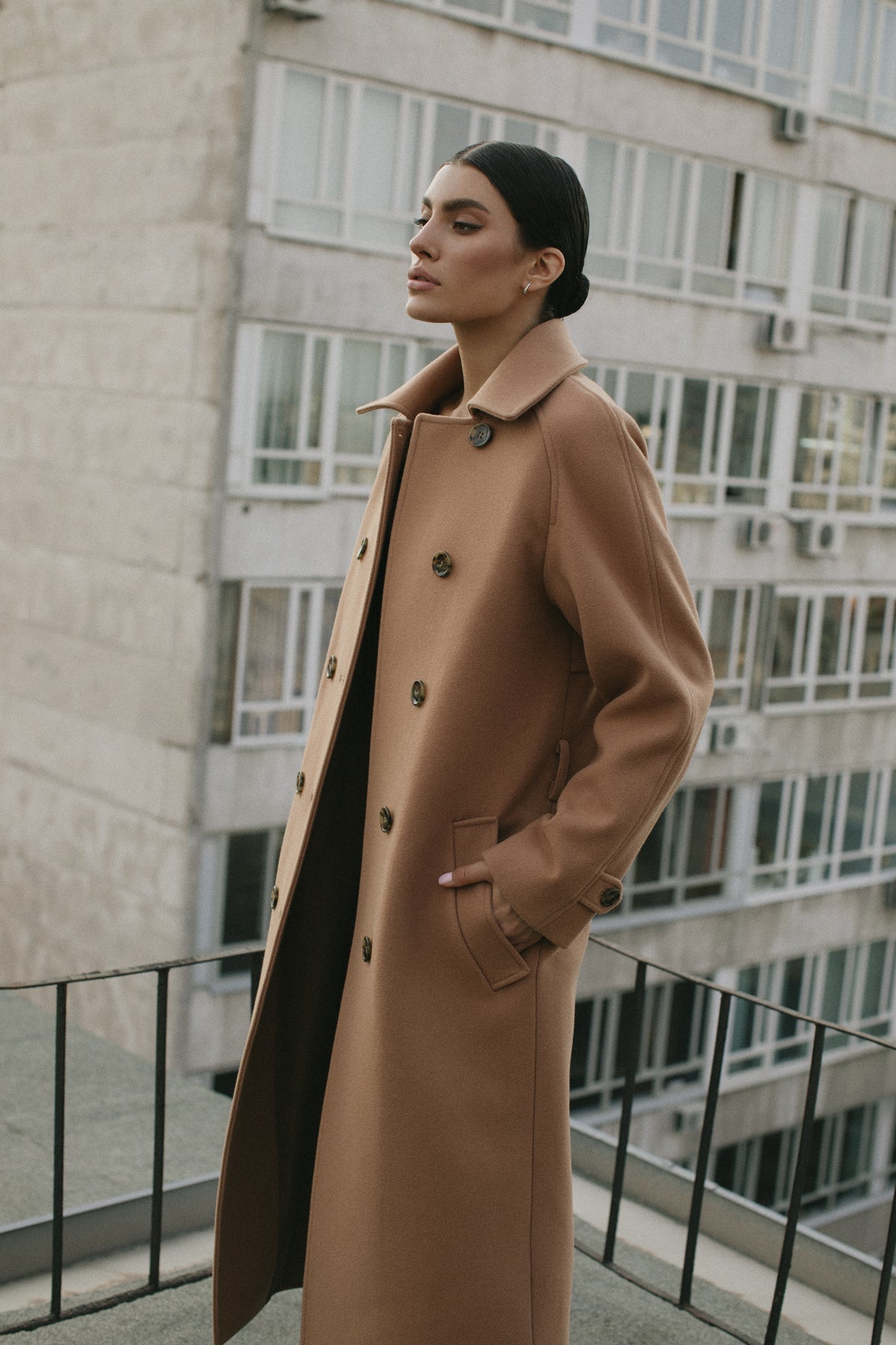 Camel wool trench coat photo 1