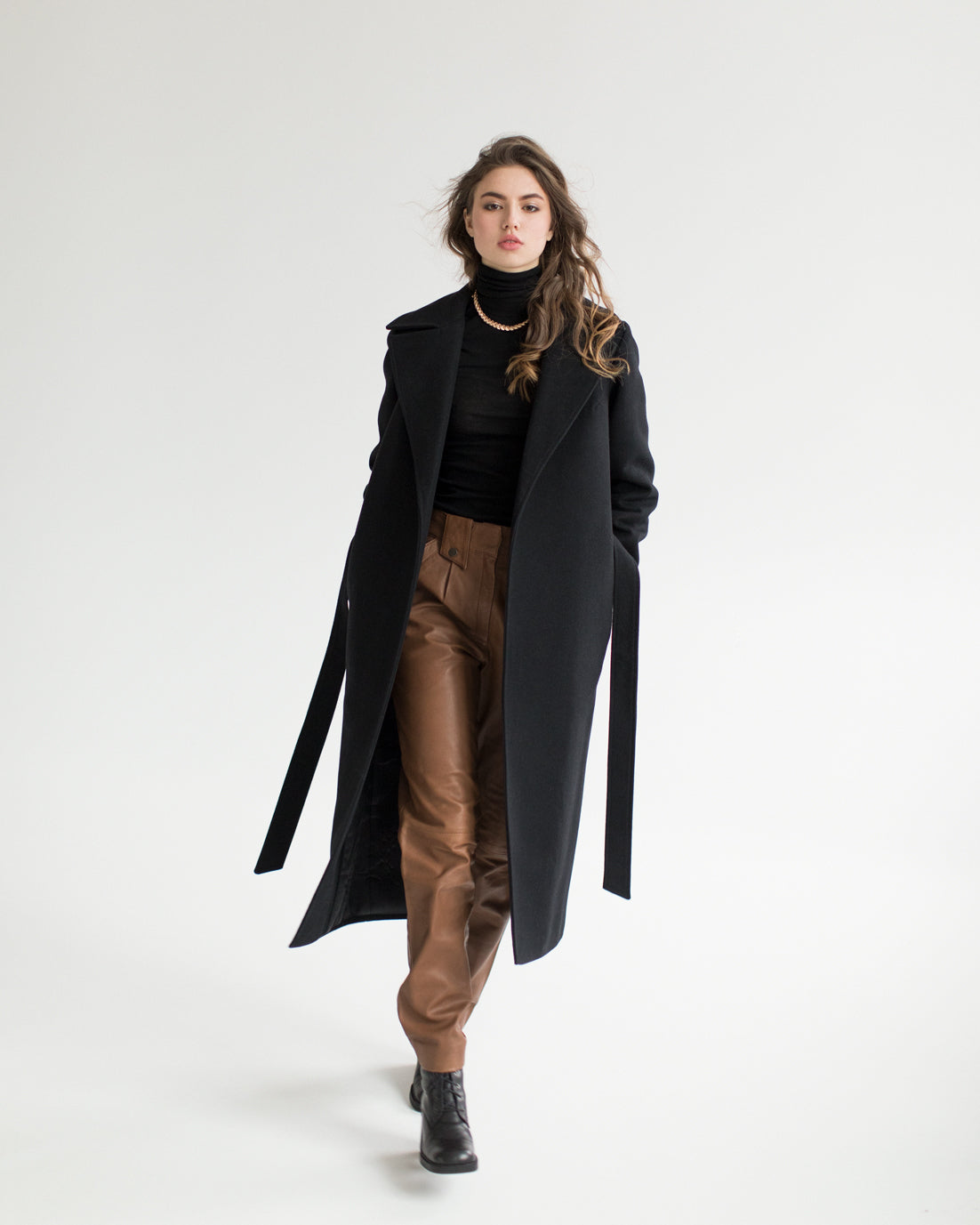 Black autumn cashmere wrap coat photo 7